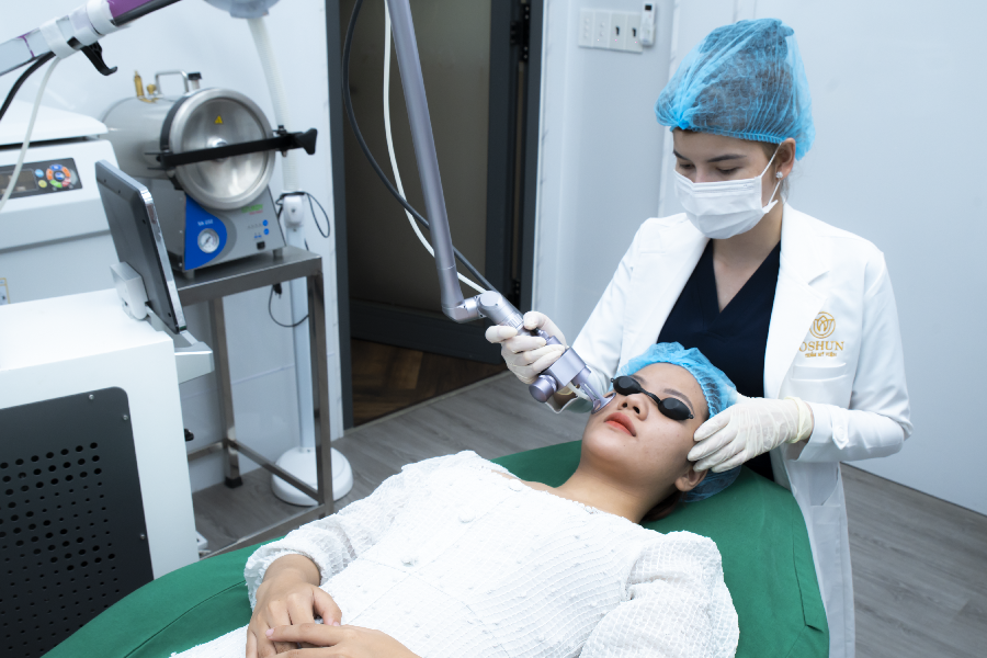 “Tẩy chay” sẹo rỗ, lấy lại làn da láng mịn dài lâu với Laser Fractional CO2